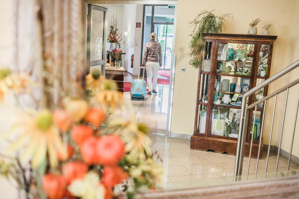 Hotel Turmhof グンポルツキルヒェン エクステリア 写真